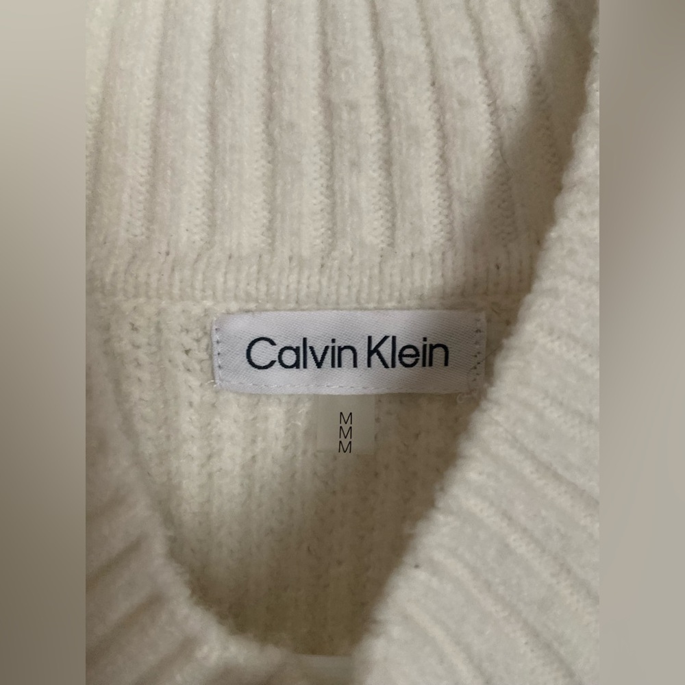 Calvin Klein white sweater Women’s medium